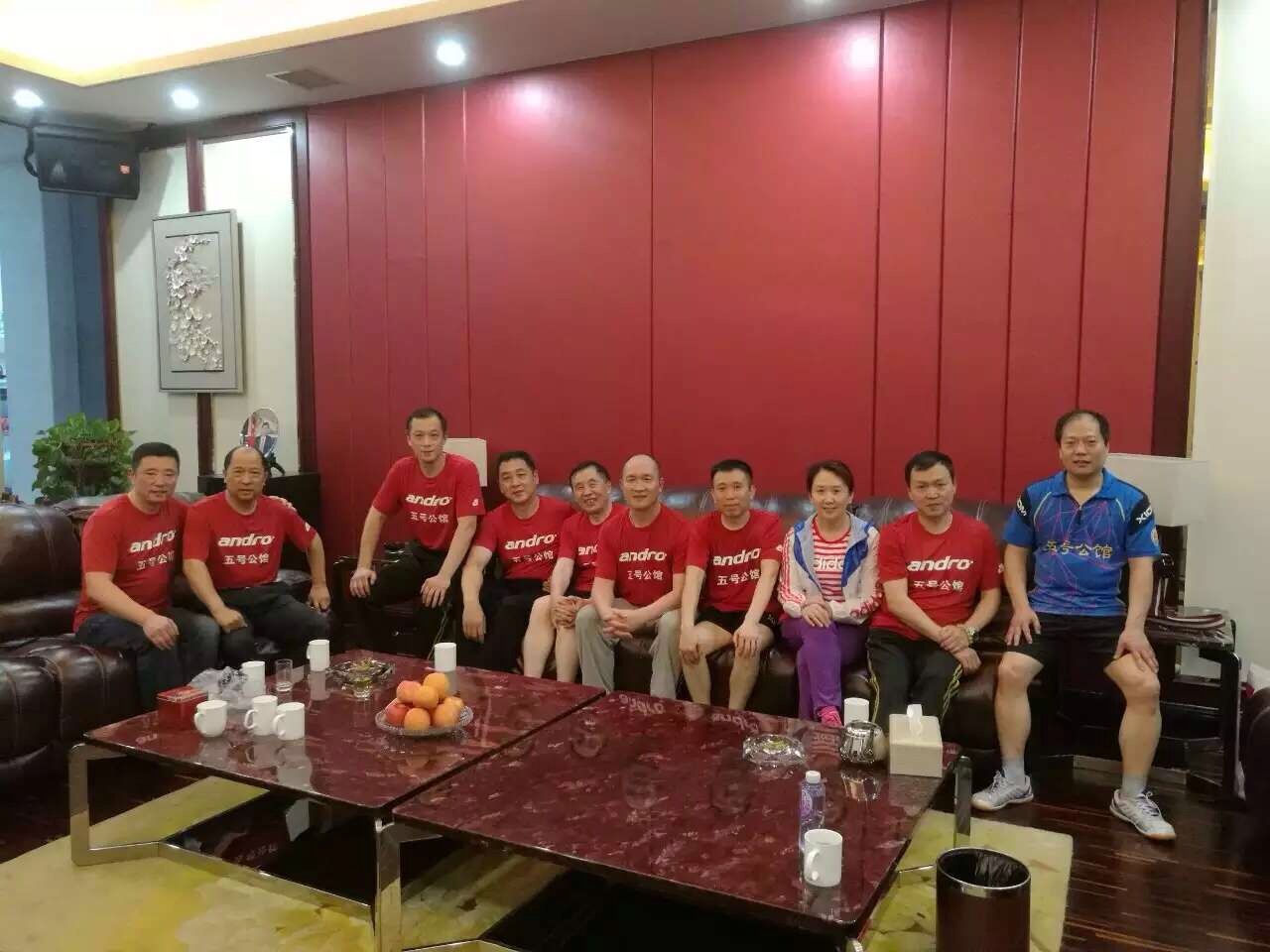 西安市“6年西凤”代表队走进高陵怡阳俱乐部